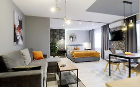 New Apart Lesi Ukrainky Blvd And Olimpiyska And Kreshchatyk And Manhattan City With Parking