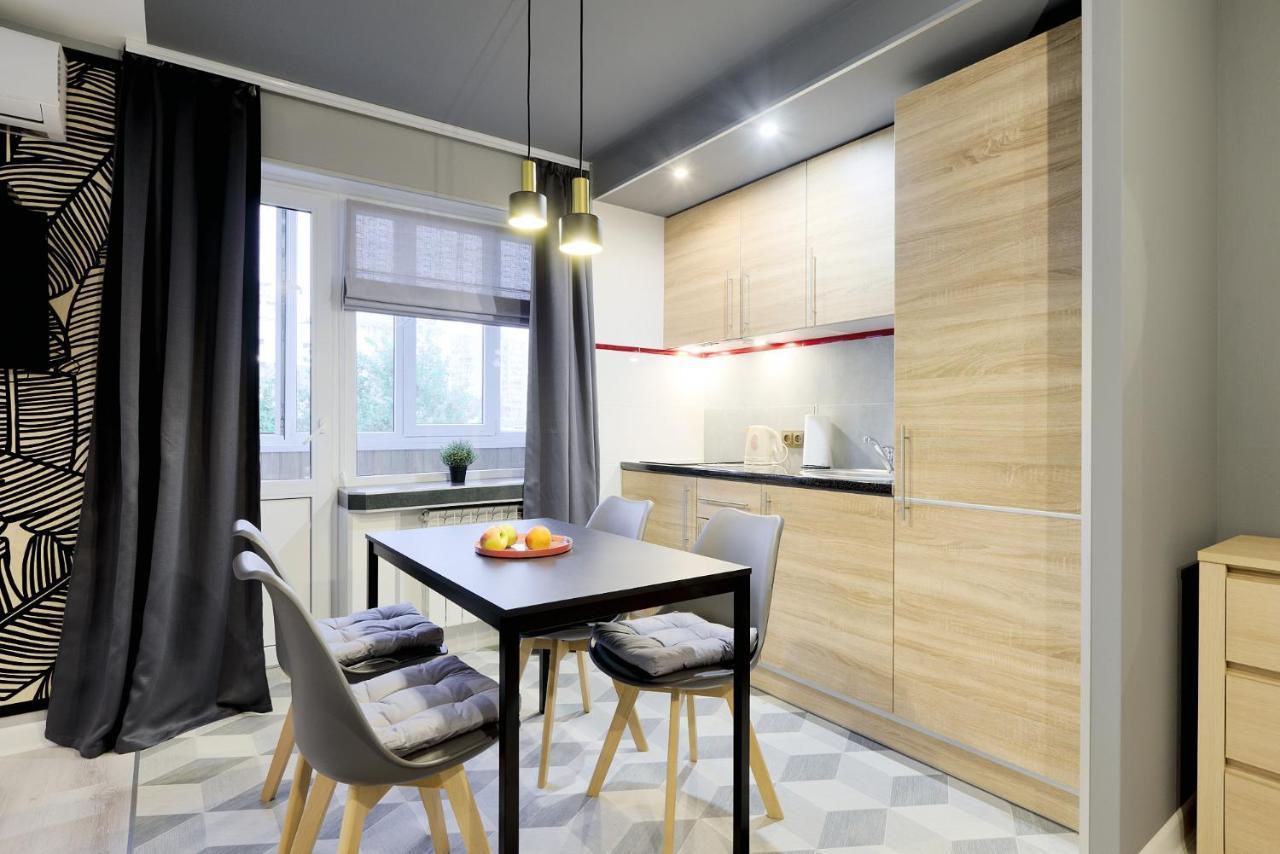 New Apart Lesi Ukrainky Blvd And Olimpiyska And Kreshchatyk And Manhattan City With Parking Kiew Exterior foto